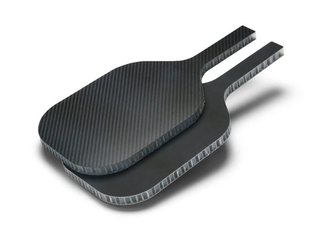 powerful carbon fiber pickleball paddle face